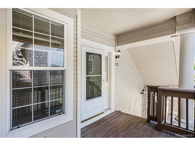 4085 S Crystal Cir 202, Aurora, CO 80014