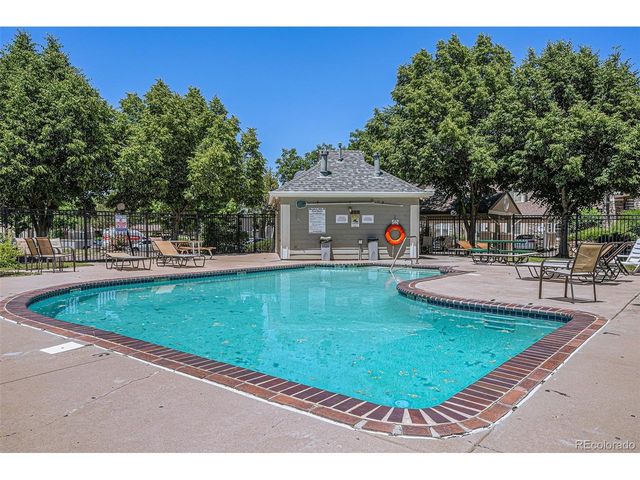 4085 S Crystal Cir 202, Aurora, CO 80014