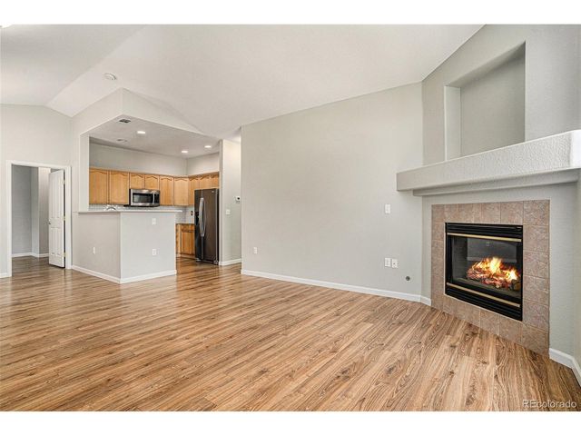 4085 S Crystal Cir 202, Aurora, CO 80014