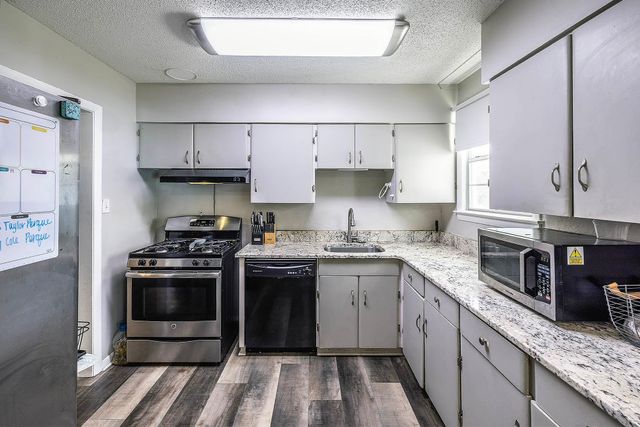 416 Dauphine Ave, Houma, LA 70363