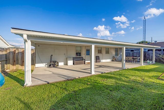 416 Dauphine Ave, Houma, LA 70363