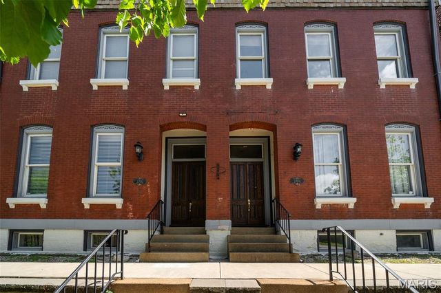 2702 S 13th Street, St Louis, MO 63118