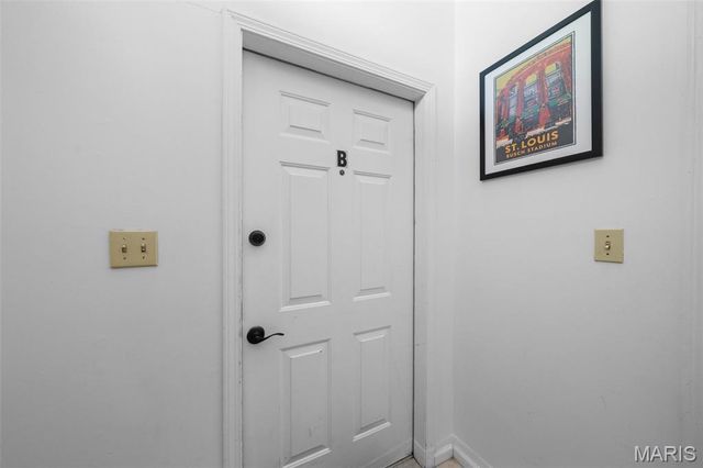 2702 S 13th Street, St Louis, MO 63118