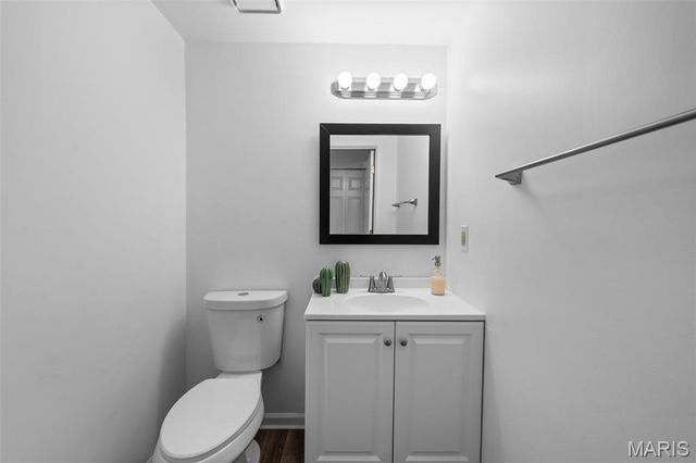 2702 S 13th Street, St Louis, MO 63118
