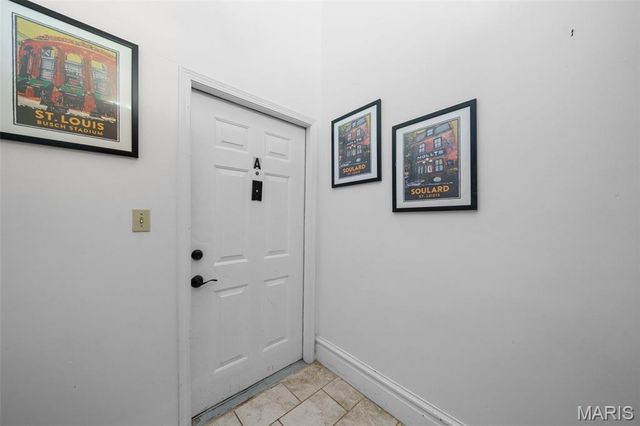 2702 S 13th Street, St Louis, MO 63118