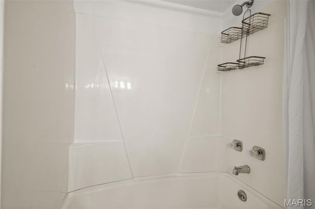 2702 S 13th Street, St Louis, MO 63118