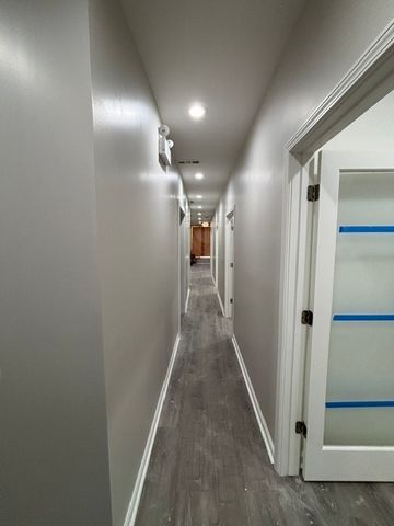 1465 W Chicago Avenue, Chicago, IL 60654