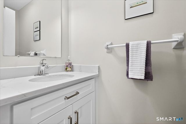 305 Monticello Drive 305, Branford, CT 06405