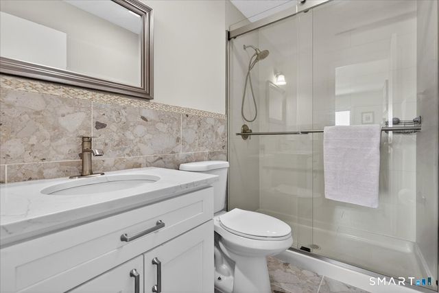 305 Monticello Drive 305, Branford, CT 06405