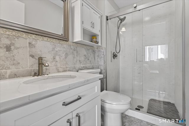 305 Monticello Drive 305, Branford, CT 06405