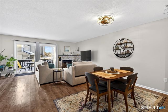 305 Monticello Drive 305, Branford, CT 06405