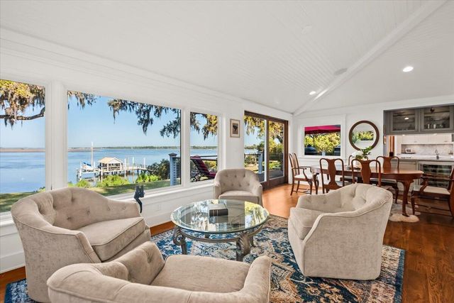 173 Stono Drive, Charleston, SC 29412