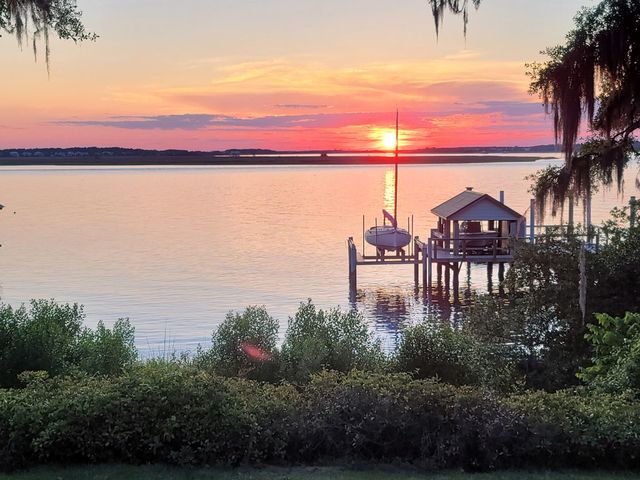 173 Stono Drive, Charleston, SC 29412