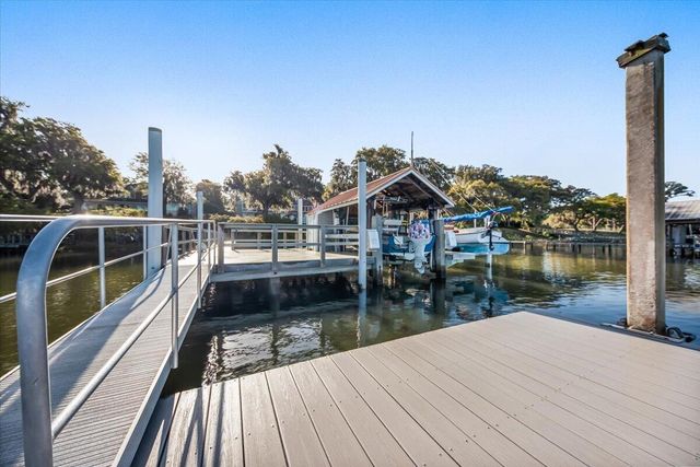 173 Stono Drive, Charleston, SC 29412