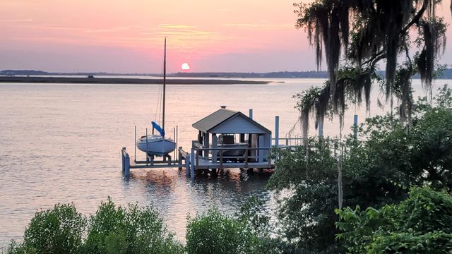 173 Stono Drive, Charleston, SC 29412