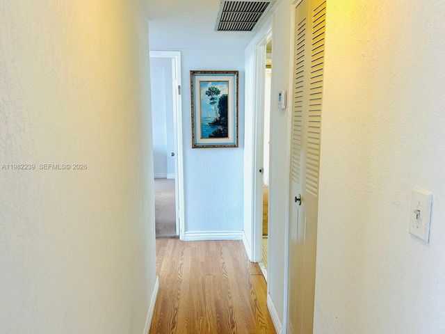 1301 NE Miami Gardens Drive 915W, Miami, FL 33179