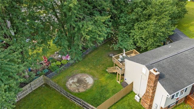 8056 Beacon Hill Circle, Clay, NY 13090