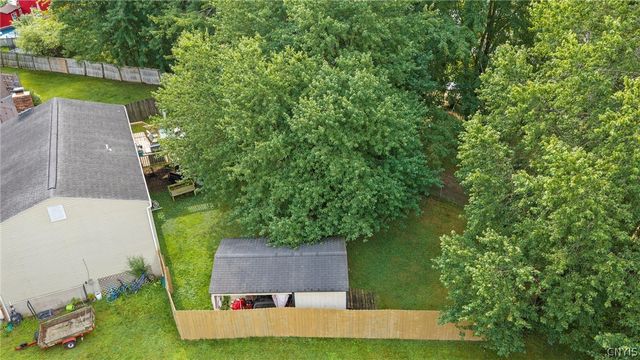 8056 Beacon Hill Circle, Clay, NY 13090