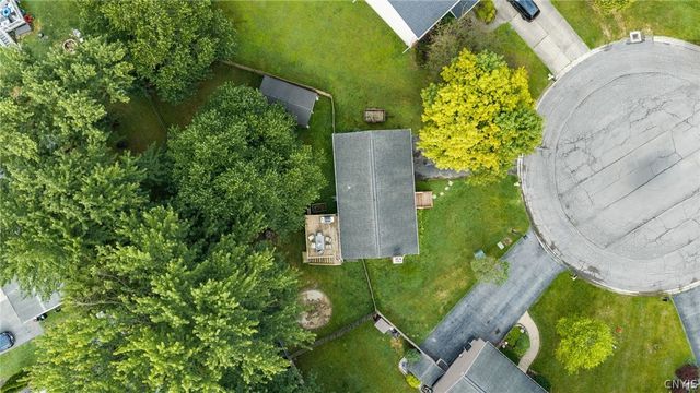8056 Beacon Hill Circle, Clay, NY 13090