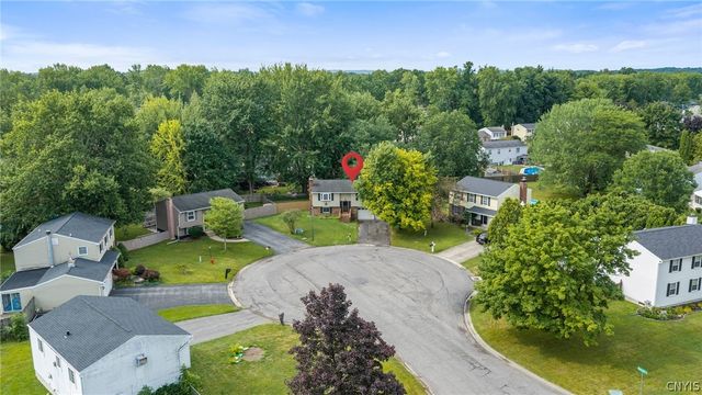 8056 Beacon Hill Circle, Clay, NY 13090