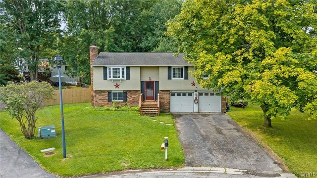 8056 Beacon Hill Circle, Clay, NY 13090