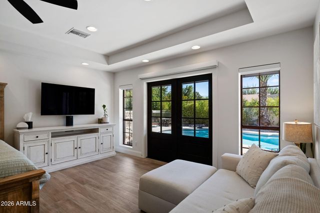 1441 E CAROLINE Lane, Tempe, AZ 85284