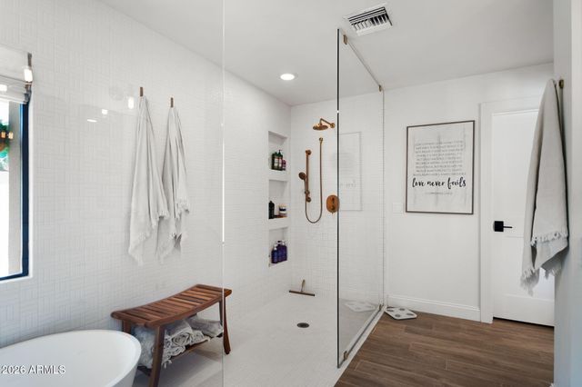 1441 E CAROLINE Lane, Tempe, AZ 85284