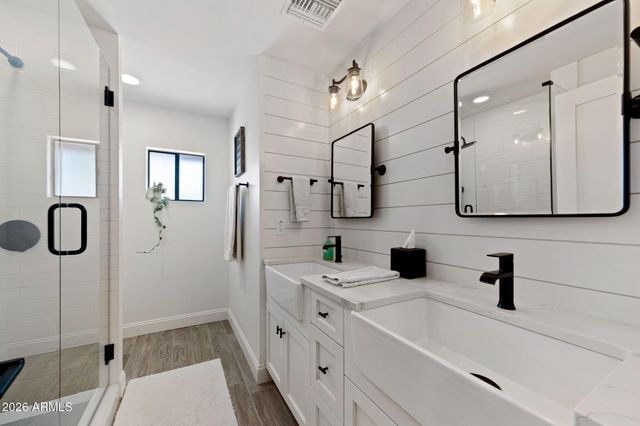 1441 E CAROLINE Lane, Tempe, AZ 85284