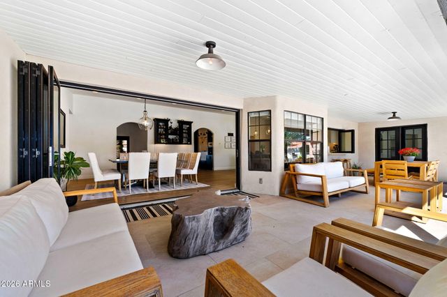 1441 E CAROLINE Lane, Tempe, AZ 85284