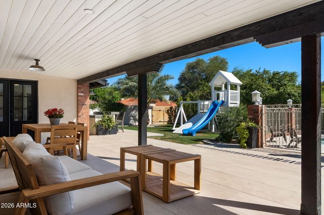 1441 E CAROLINE Lane, Tempe, AZ 85284