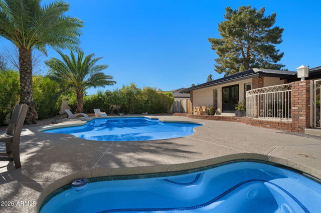 1441 E CAROLINE Lane, Tempe, AZ 85284