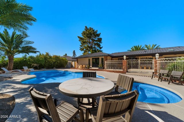 1441 E CAROLINE Lane, Tempe, AZ 85284