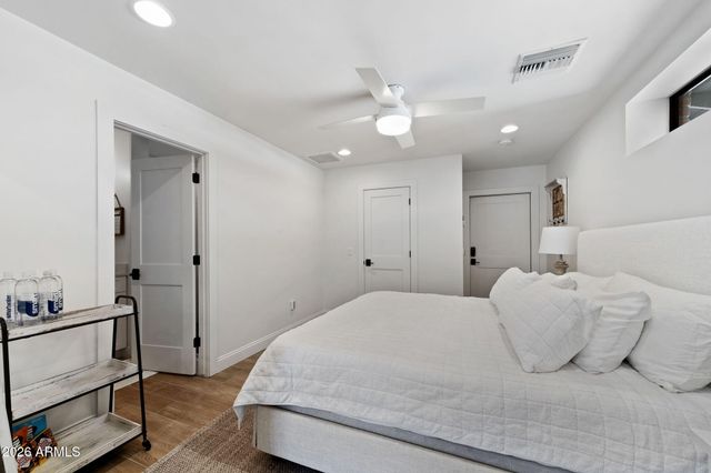 1441 E CAROLINE Lane, Tempe, AZ 85284