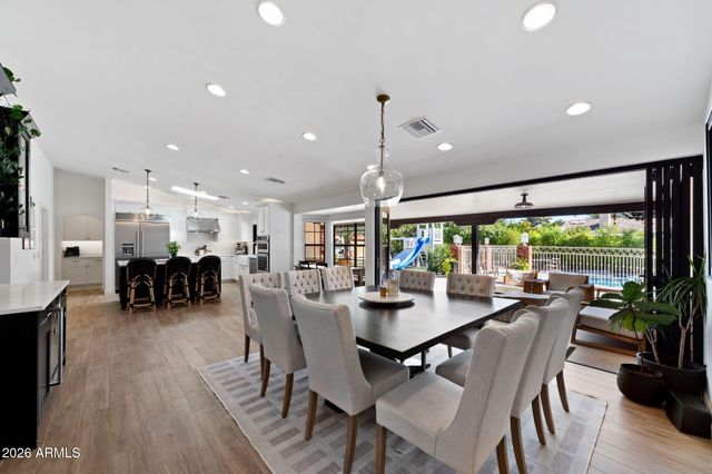 1441 E CAROLINE Lane, Tempe, AZ 85284