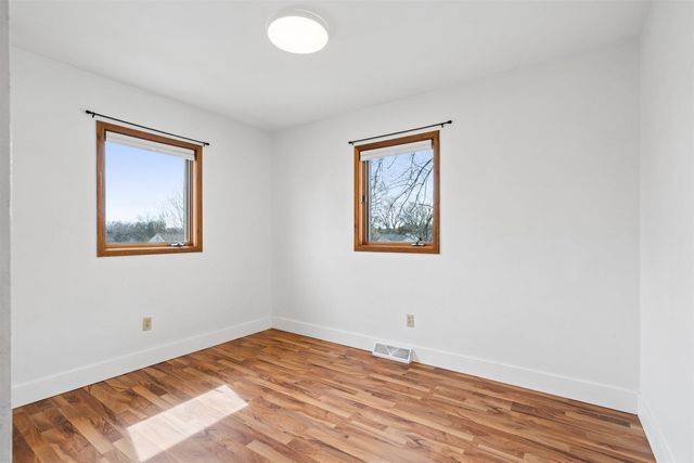 940 Littlefield Road, Waterloo, IA 50701