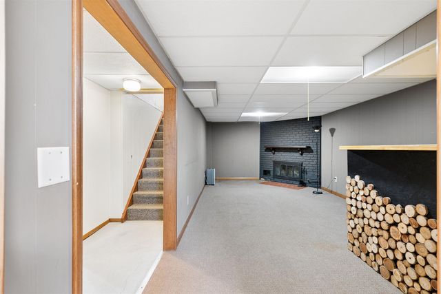 940 Littlefield Road, Waterloo, IA 50701