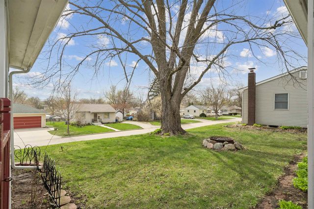 940 Littlefield Road, Waterloo, IA 50701