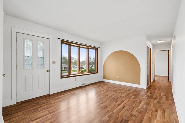 940 Littlefield Road, Waterloo, IA 50701