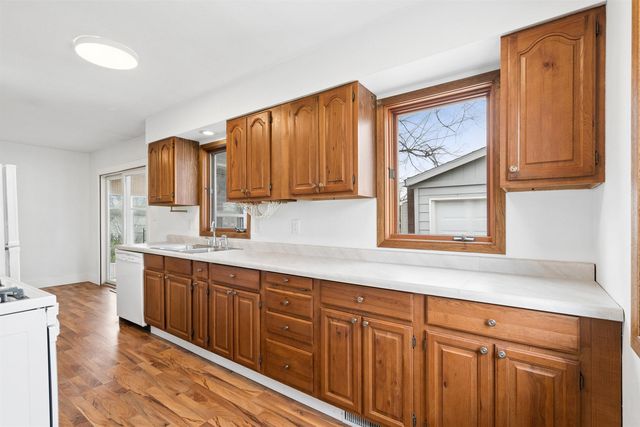 940 Littlefield Road, Waterloo, IA 50701