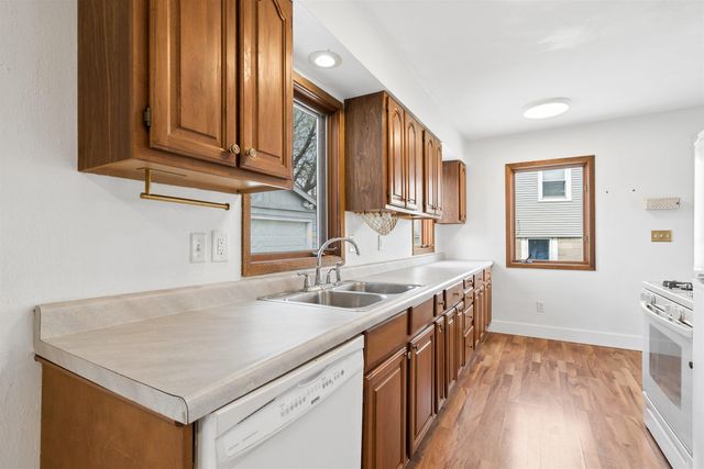 940 Littlefield Road, Waterloo, IA 50701