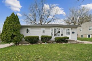 940 Littlefield Road, Waterloo, IA 50701