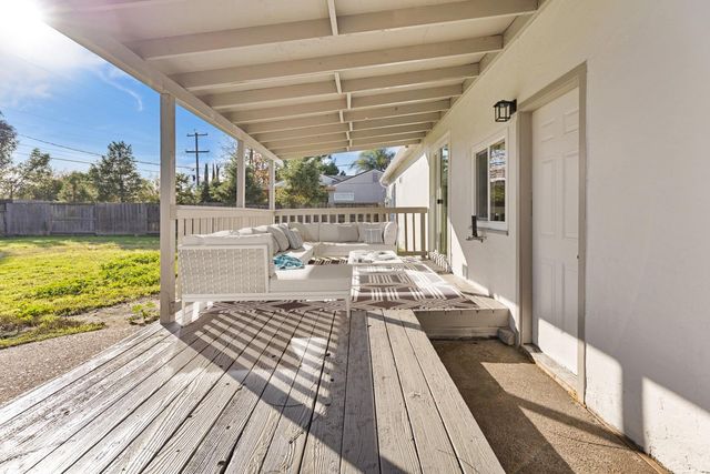 2514 W Monterey Ave, Stockton, CA 95204