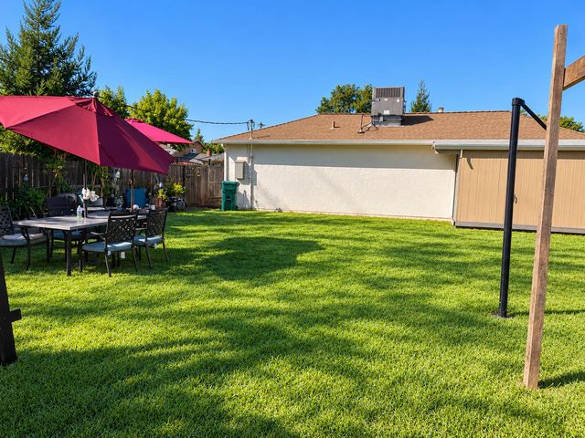 2514 W Monterey Ave, Stockton, CA 95204