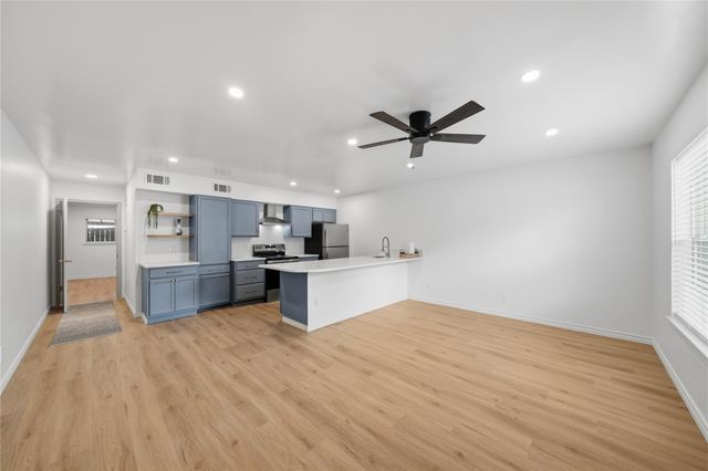 1405 Shadowdale Drive 23, Houston, TX 77043