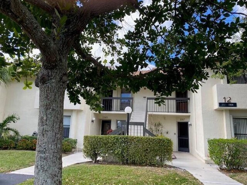 3367 Perimeter Drive, Greenacres, FL 33467