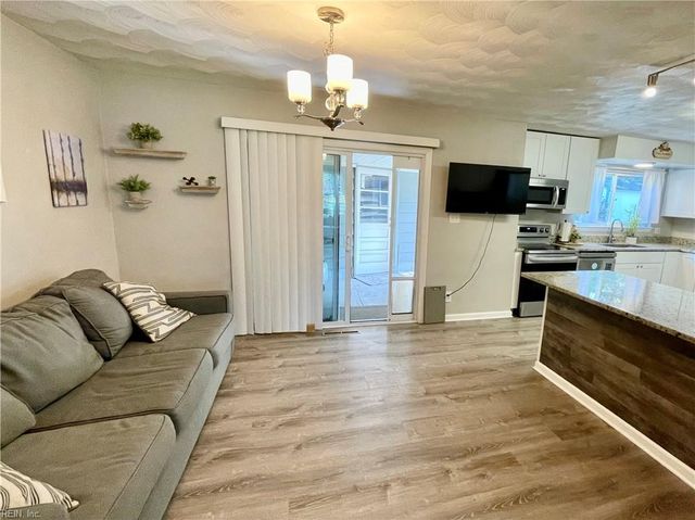 4732 Bunker Hill LN, Virginia Beach, VA 23462