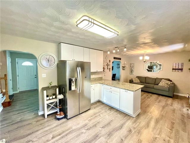 4732 Bunker Hill LN, Virginia Beach, VA 23462