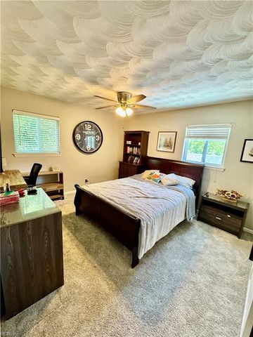 4732 Bunker Hill LN, Virginia Beach, VA 23462