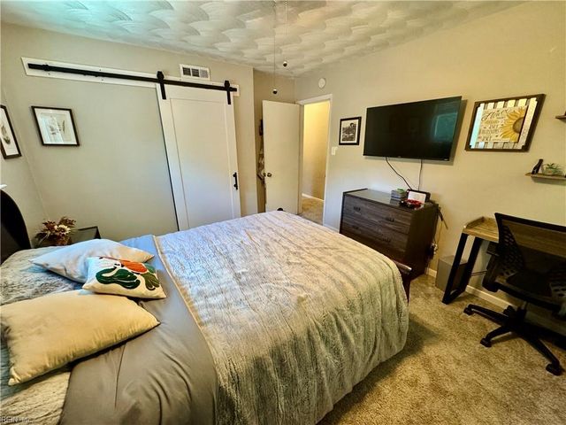 4732 Bunker Hill LN, Virginia Beach, VA 23462