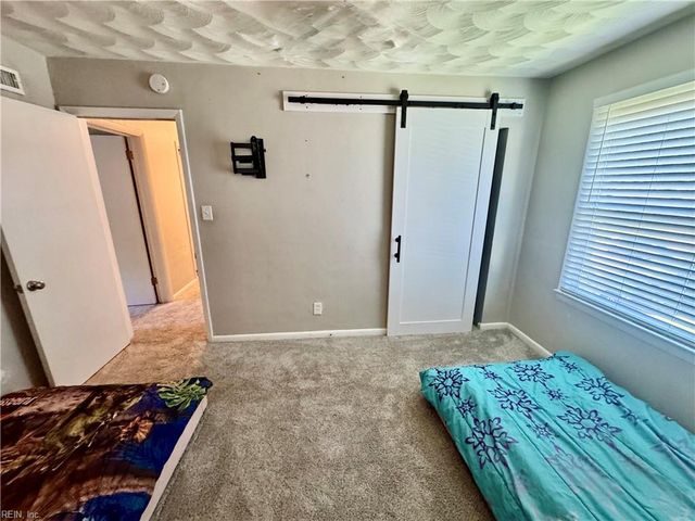 4732 Bunker Hill LN, Virginia Beach, VA 23462